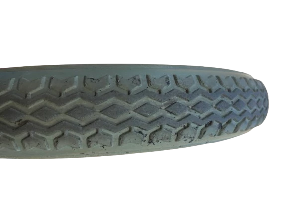 Roue de rechange 12.1/2 plastique pour fauteuil roulant manuel Alu Lite - Invacare